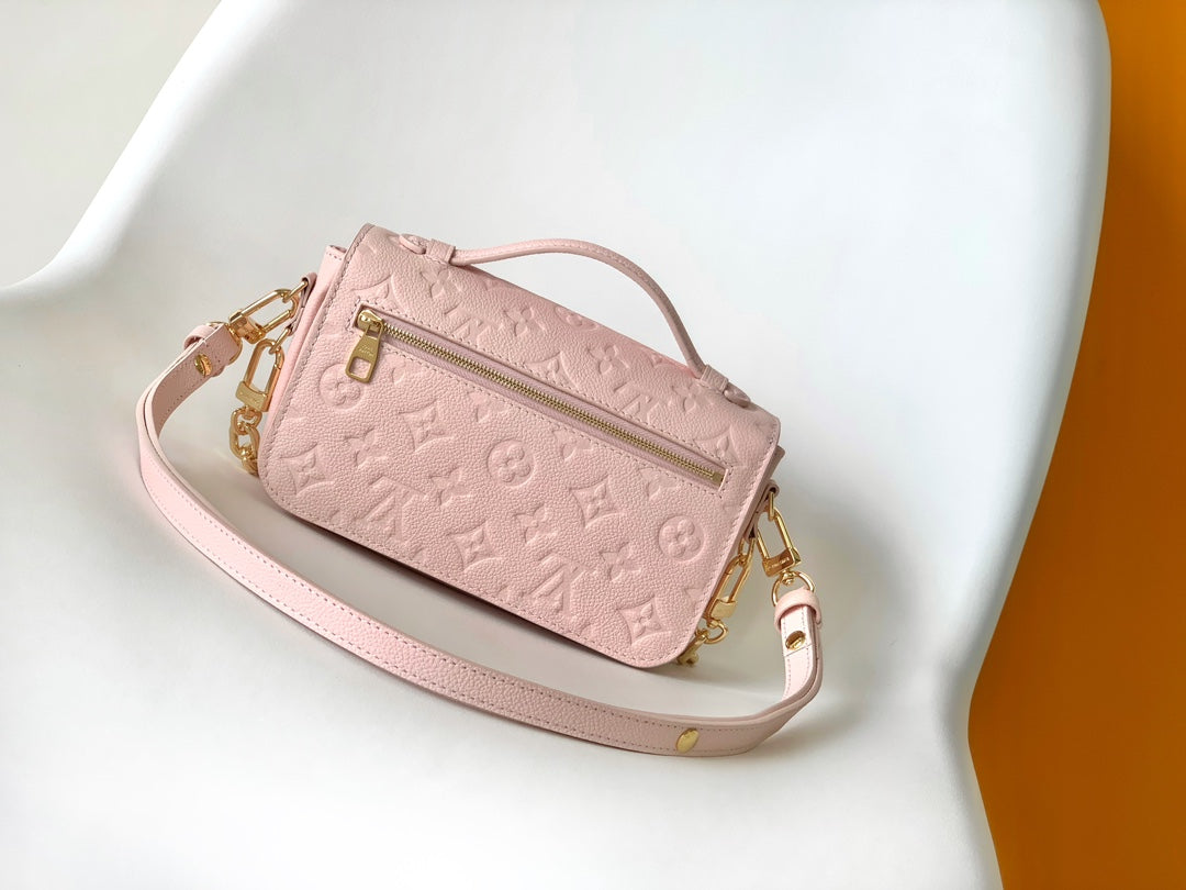 Bolsa Pochete Couro Padrão Monograma Geométrico Rosa Opala