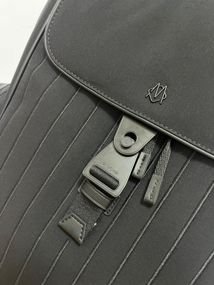 Mochila Poliéster Cinza Compartimentos Funcionais