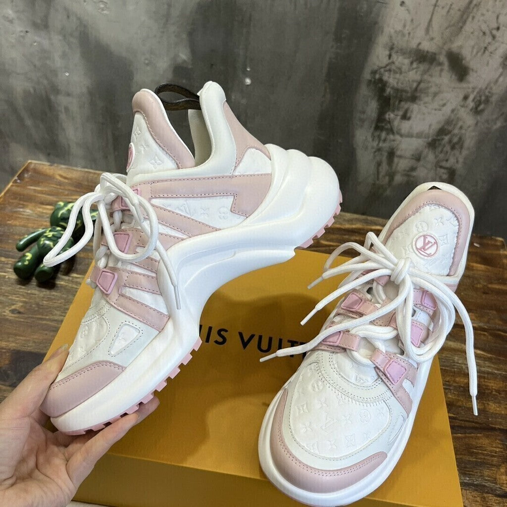 Tênis Chunky Couro Branco Padrão Monograma Geométrico Rosa