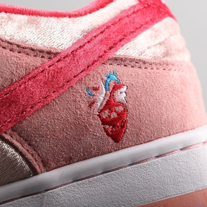 Tênis Cano Baixo Skate Couro Rosa Padrão Corações