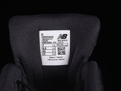 Tênis Runner Malha Preto Detalhe Branco