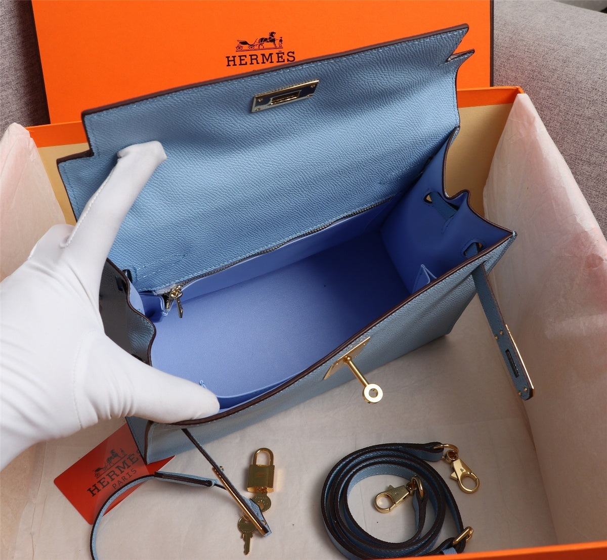 Bolsa Satchel Couro Azul com Fecho Frontal
