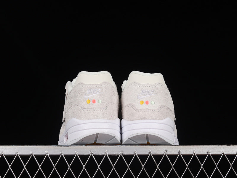 Tênis Runner Malha Branco Pompom Poás Coloridos
