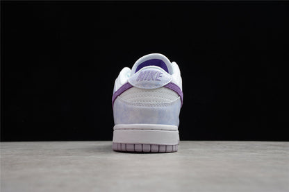 Tênis Cano Baixo Couro Roxo com Detalhes Contrastantes