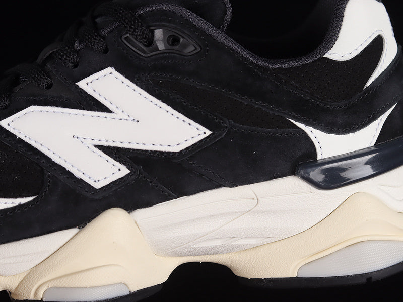 Tênis Runner Malha Preto Detalhe Branco