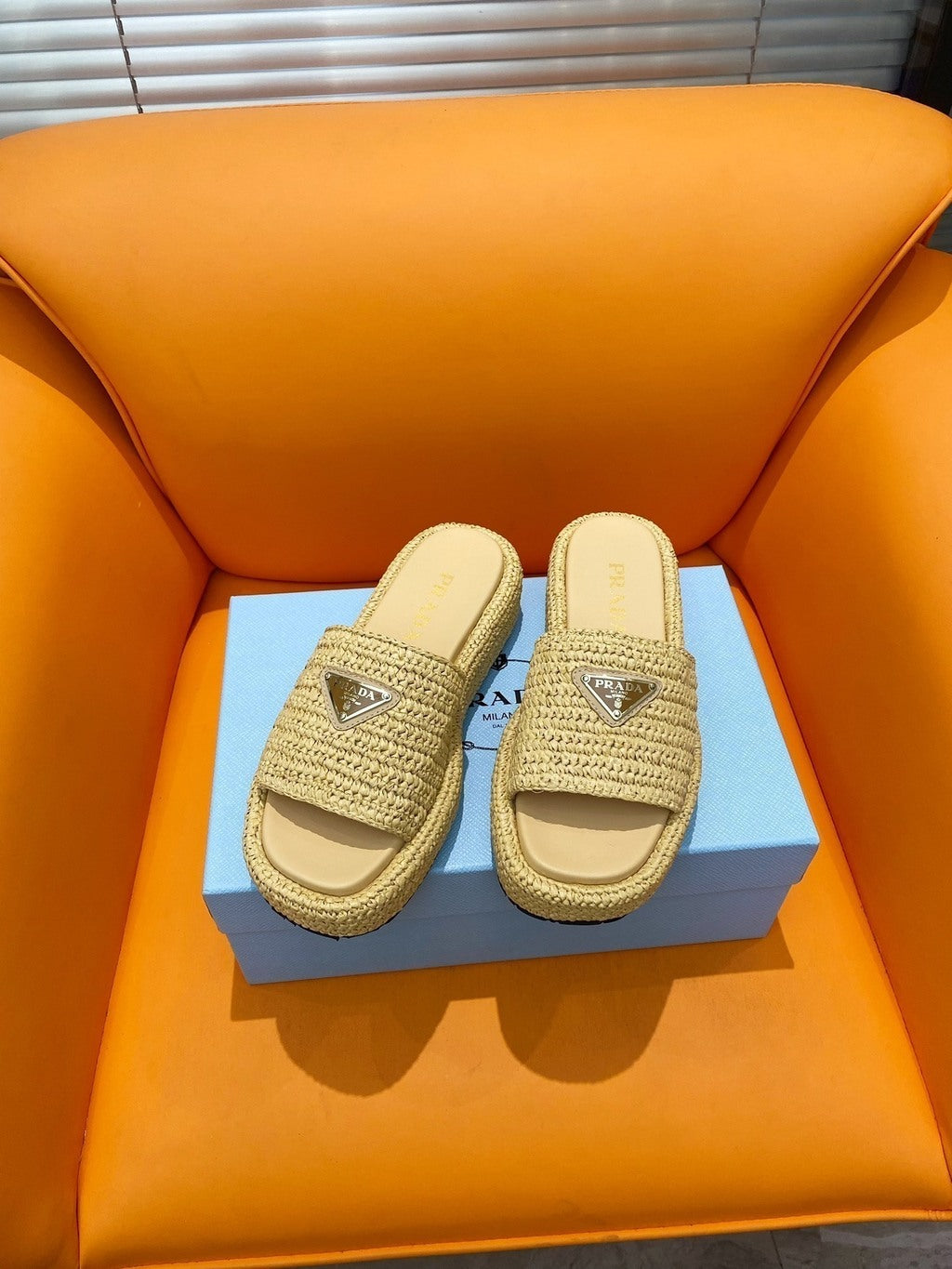 Sandália Flatform Crochê Natural Tira Frontal