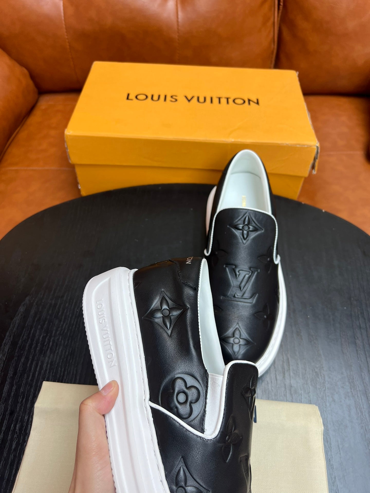 Tênis Slip-On Couro Preto