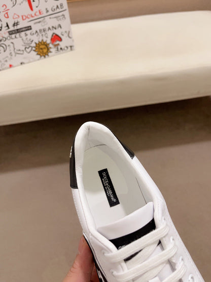Tênis Couro Branco Detalhes Preto