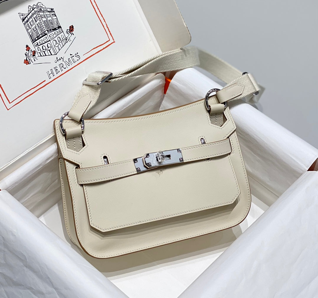Bolsa Couro Estruturada Mini Alça Ajustável