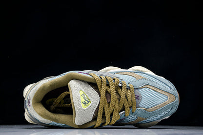 Tênis Runner Malha Cinza Detalhe Marrom Vintage