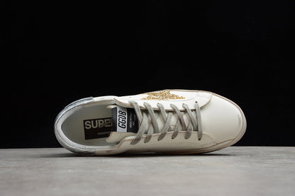 Tênis Couro Branco Estrela Lateral Dourada