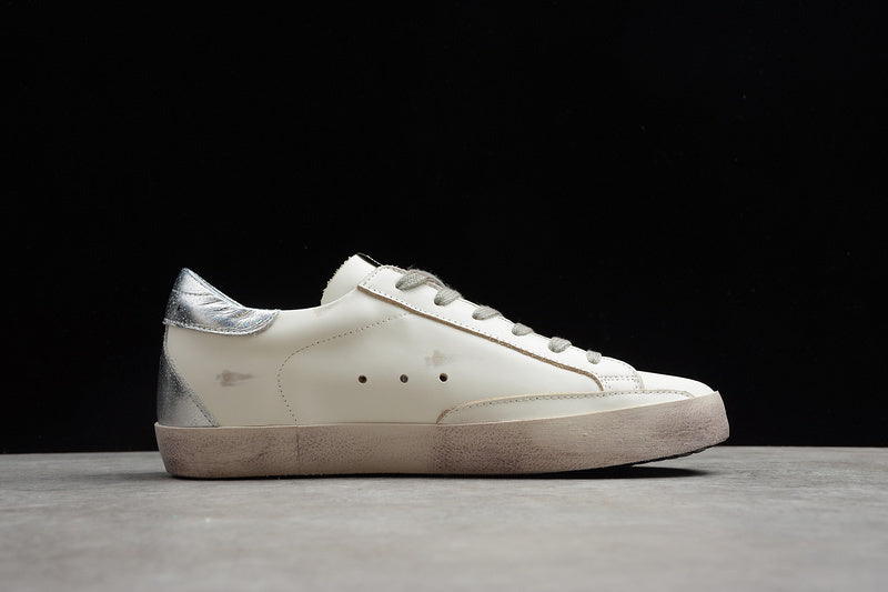 Tênis Couro Branco Estrela Lateral Dourada