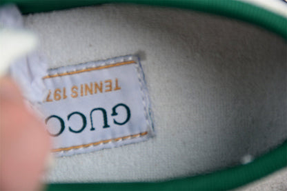 Tênis Couro Branco Letras Entrelaçadas Mini