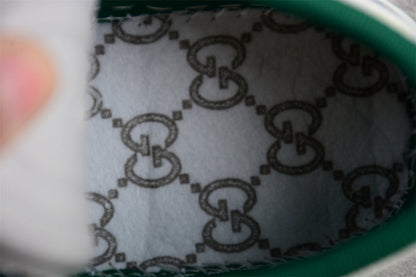 Tênis Couro Branco Letras Entrelaçadas Mini
