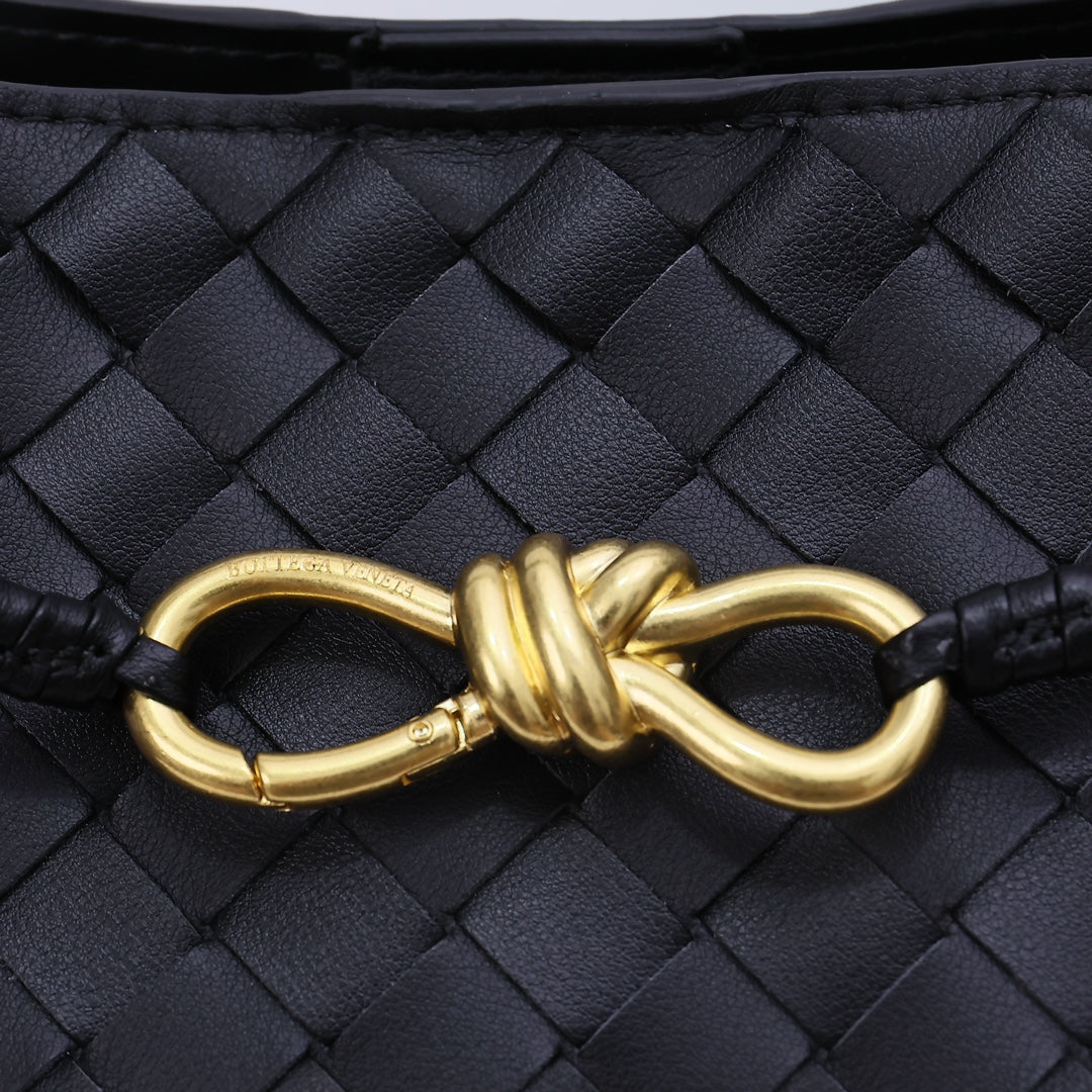 Bolsa Satchel Couro Entrelançado Preto Médio