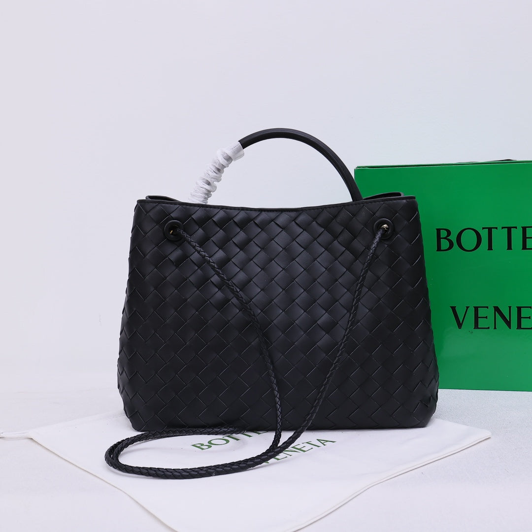 Bolsa Satchel Couro Entrelançado Preto Médio