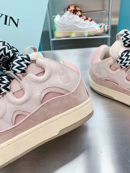 Tênis Couro Rosa Solado Branco Texturizado