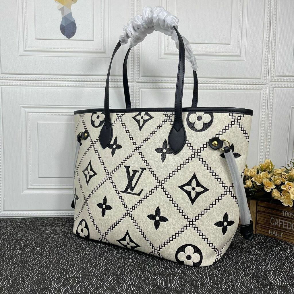 Bolsa Tote Couro Padrão Monograma Geométrico Bordado