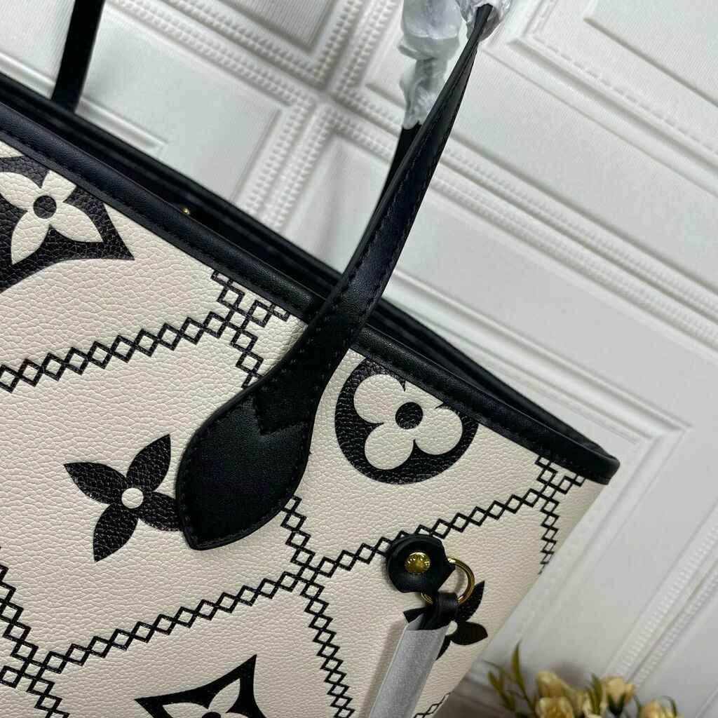 Bolsa Tote Couro Padrão Monograma Geométrico Bordado