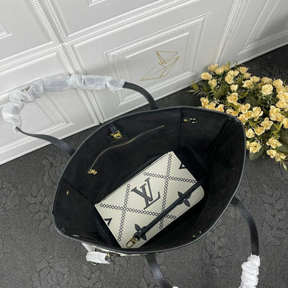Bolsa Tote Couro Padrão Monograma Geométrico Bordado