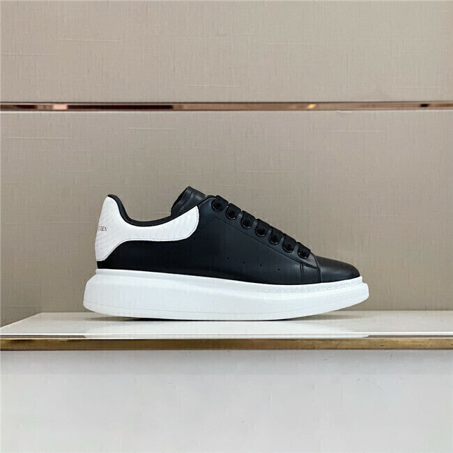 Tênis Couro Preto Branco Detalhe Lateral