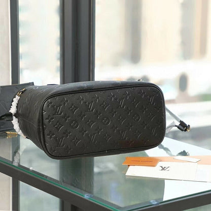 Bolsa Tote Couro Padrão Monograma Geométrico Preto MM