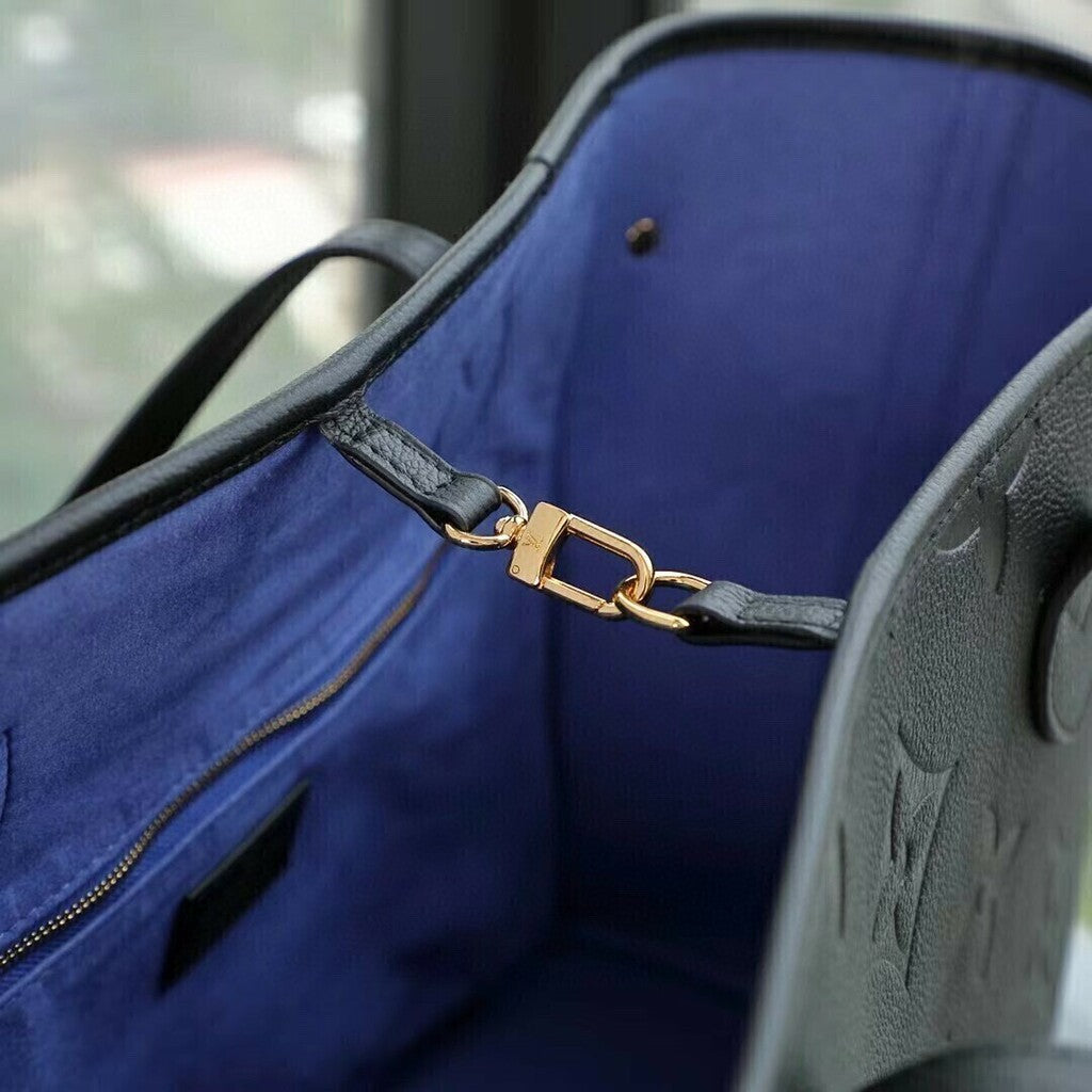 Bolsa Tote Couro Padrão Monograma Geométrico Preto MM