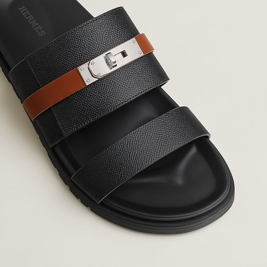 Sandália Slip-on Couro Conforto Clássica