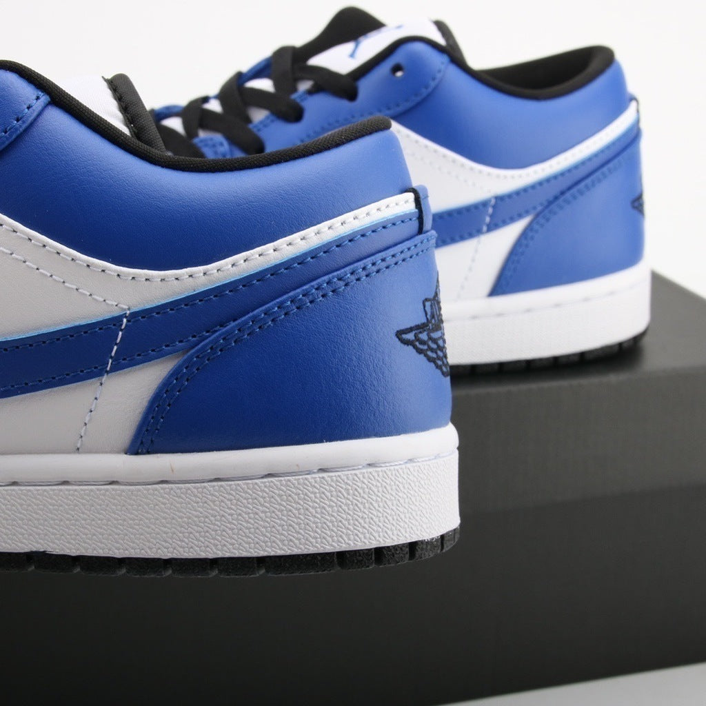 Tênis Cano Baixo Couro Azul Royal com Detalhes Preto e Branco