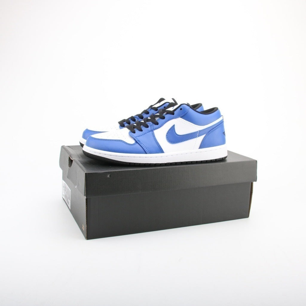 Tênis Cano Baixo Couro Azul Royal com Detalhes Preto e Branco