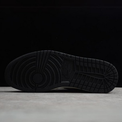 Tênis Cano Alto Basquete Couro Branco Preto Vermelho