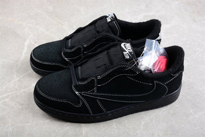 Tênis Cano Baixo Couro Preto Detalhe Cinza Chumbo