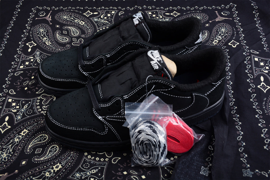Tênis Cano Baixo Couro Preto Detalhe Cinza Chumbo