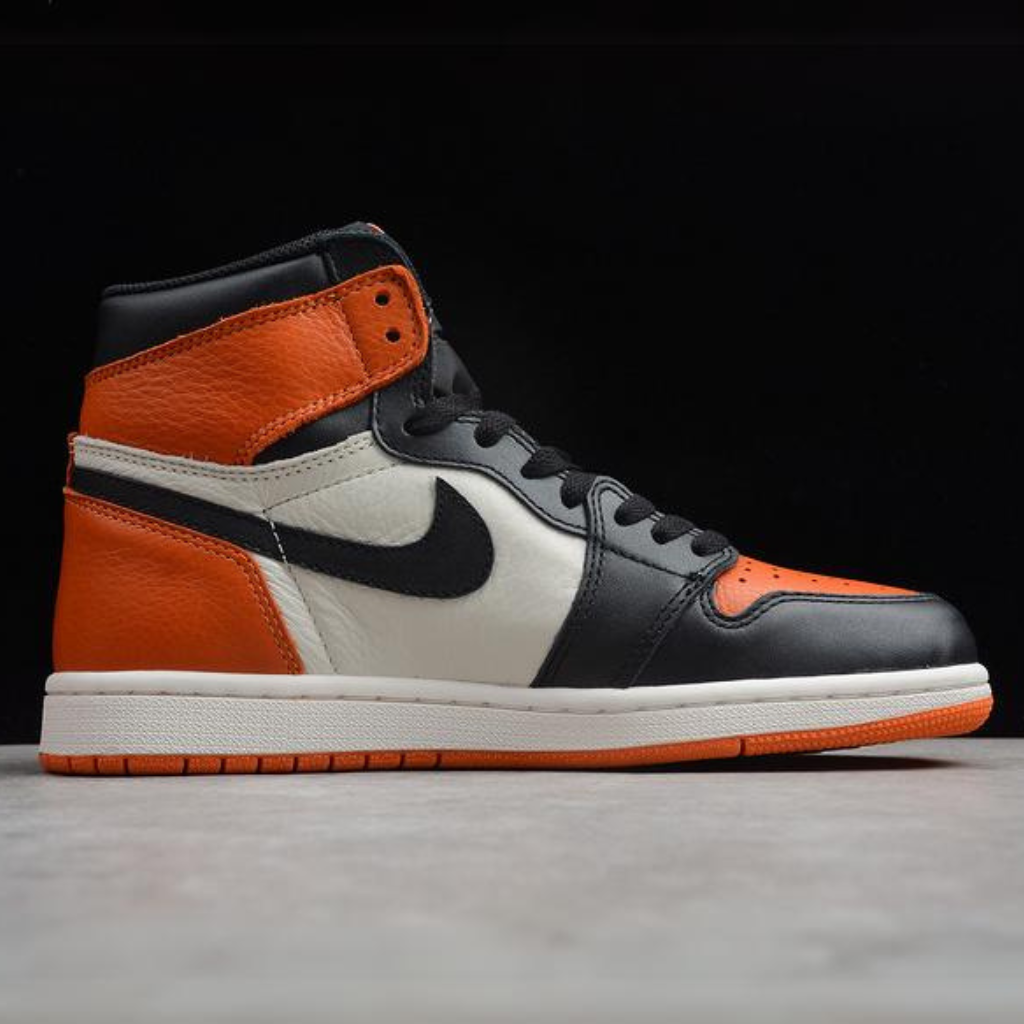 Tênis Cano Alto Basquete Couro Laranja Preto e Branco
