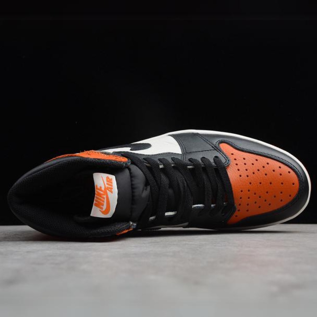 Tênis Cano Alto Basquete Couro Laranja Preto e Branco