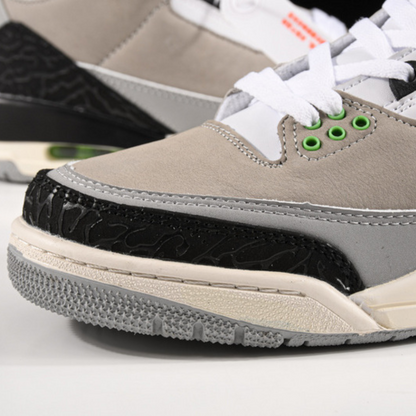 Tênis Cano Alto Basquete Couro Branco Detalhe Verde Neon