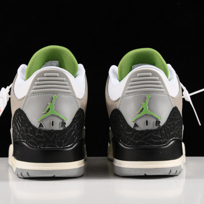 Tênis Cano Alto Basquete Couro Branco Detalhe Verde Neon