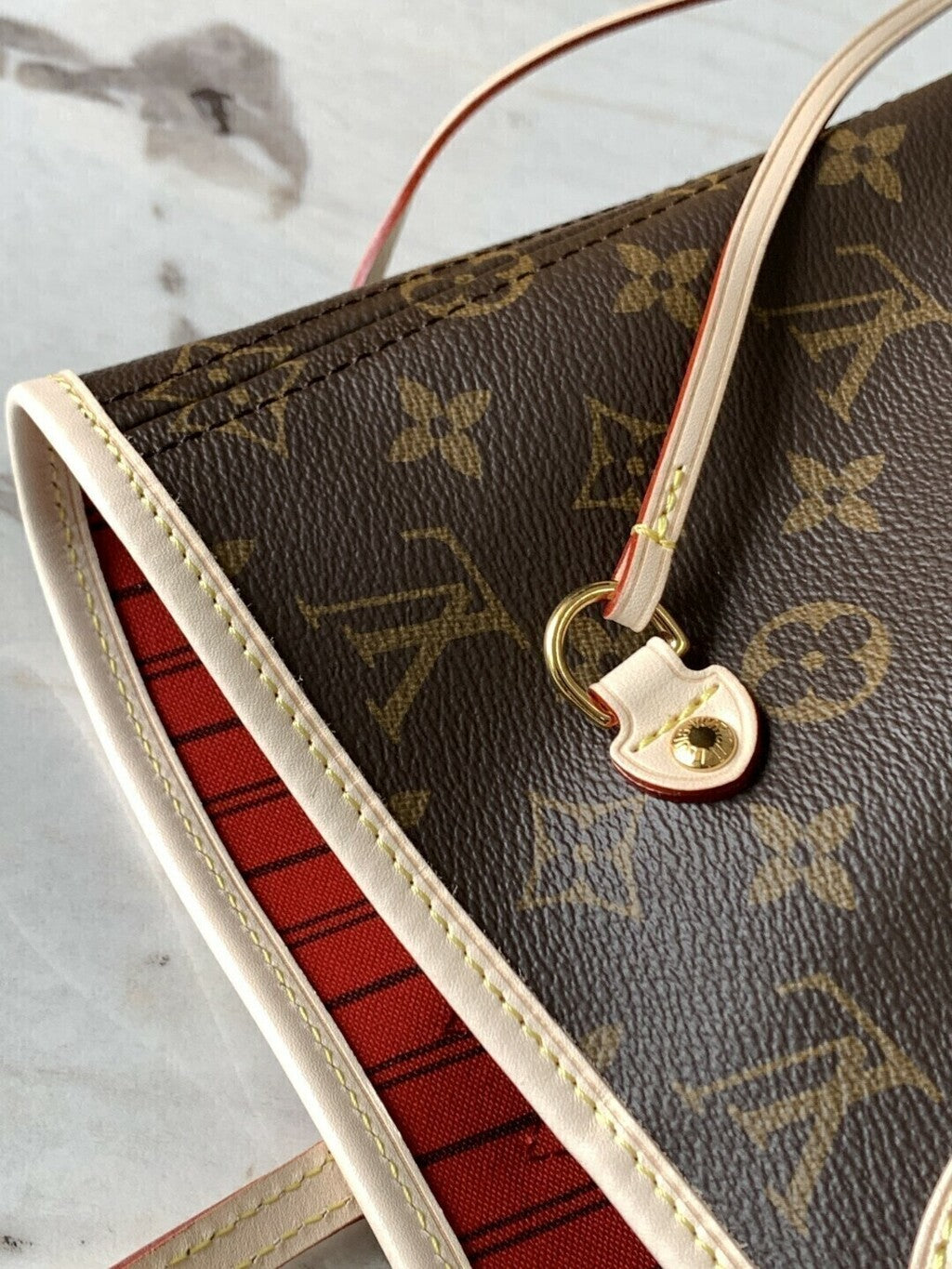 Bolsa Tote Couro Reversível Bege e Vermelho Médio