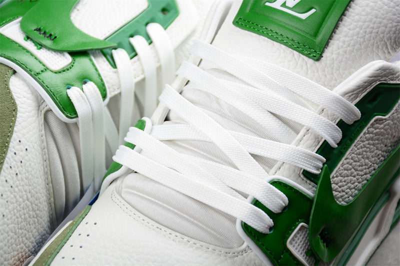 Tênis Casual Cano Baixo Branco com Detalhe Verde