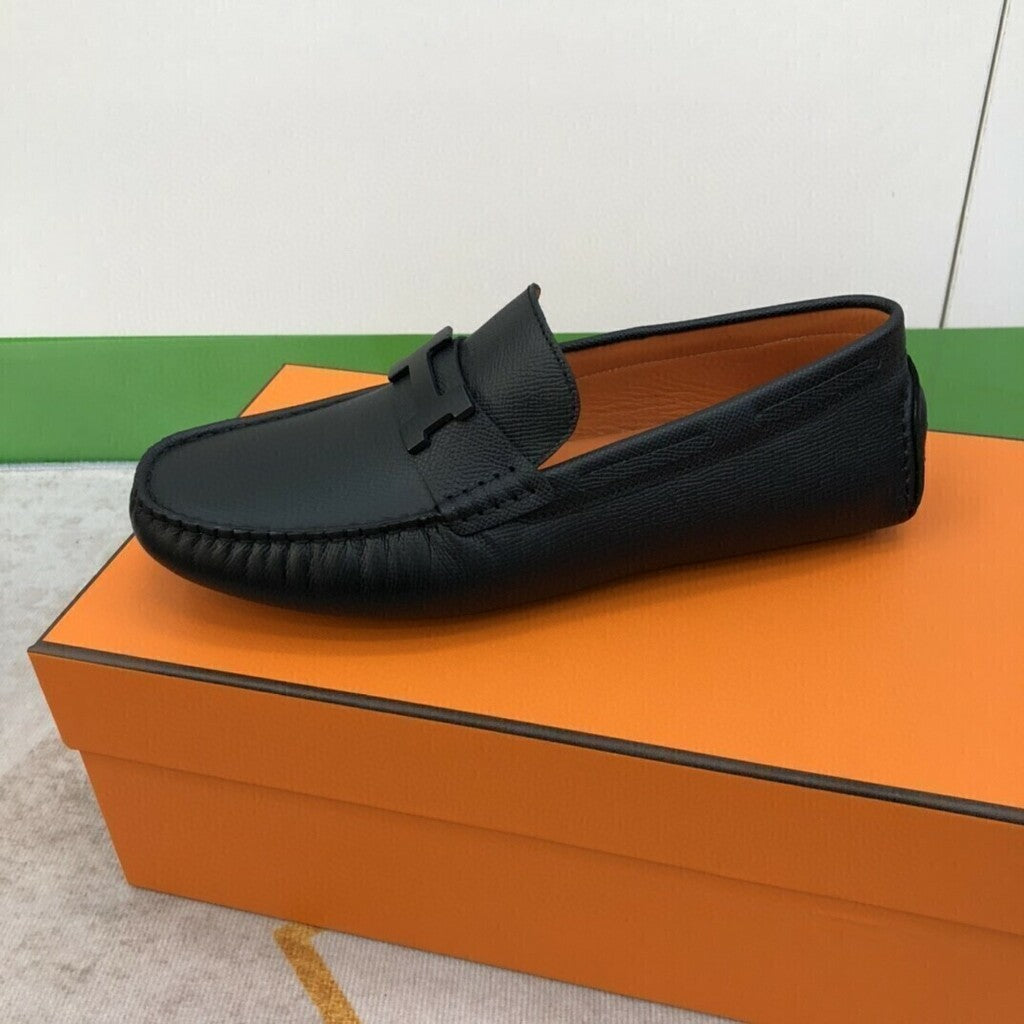 Mocassim Couro Tira Frontal Vazada