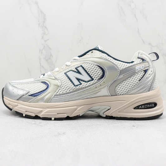 Tênis Runner Malha Branco Prata e Azul Marinho