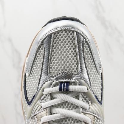 Tênis Runner Malha Branco Prata e Azul Marinho