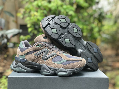 Tênis Runner Malha Bege e Verde Detalhe Colorido