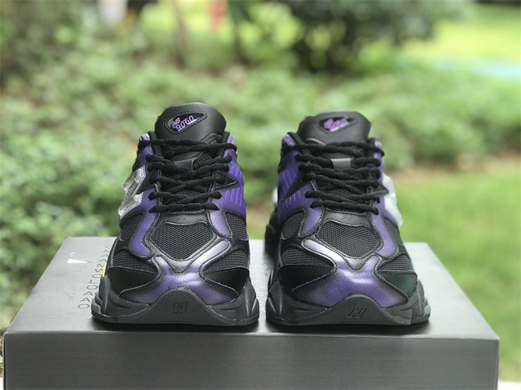 Tênis Runner Mesh Preto com Detalhe Cinza