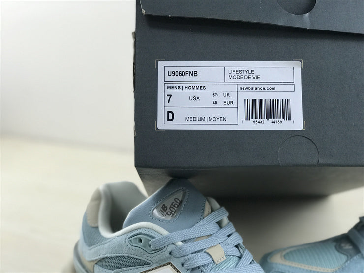 Tênis Runner Malha Azul Claro Detalhe Cinza