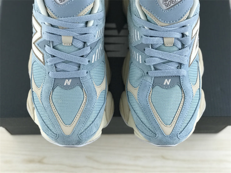 Tênis Runner Malha Azul Claro Detalhe Cinza