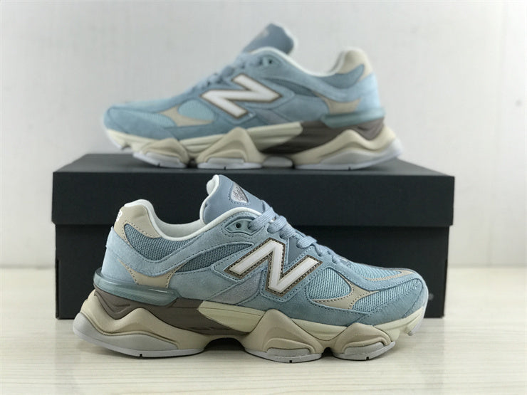 Tênis Runner Malha Azul Claro Detalhe Cinza