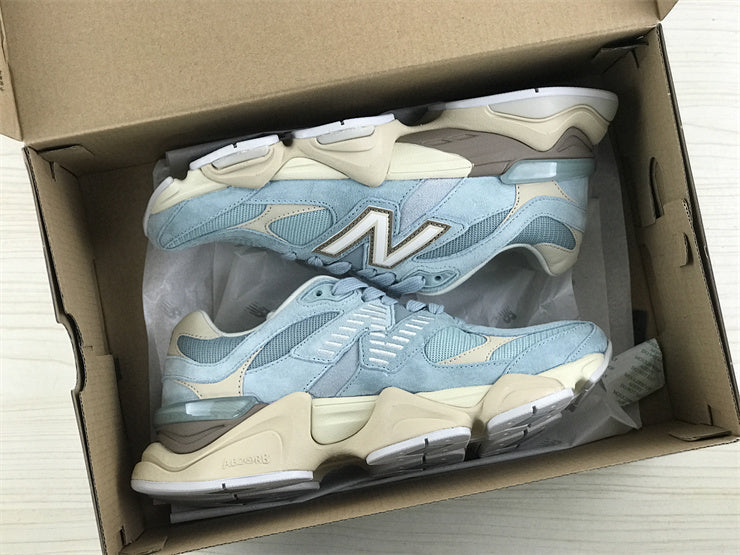 Tênis Runner Malha Azul Claro Detalhe Cinza