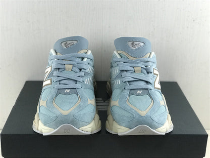 Tênis Runner Malha Azul Claro Detalhe Cinza