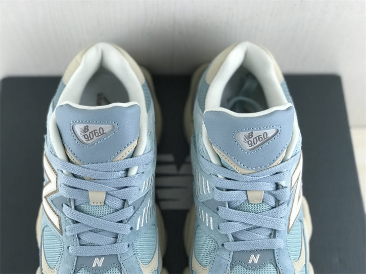 Tênis Runner Malha Azul Claro Detalhe Cinza
